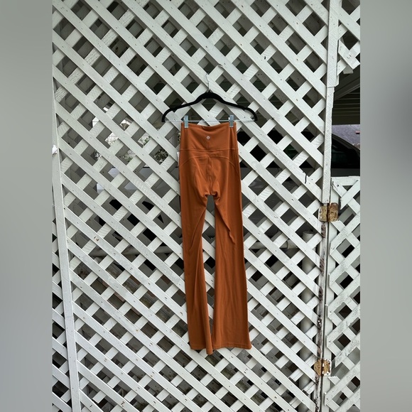 ❤️Lululemon Groove Super-High-Rise Flared Pant Nulu - Picture 2 of 4